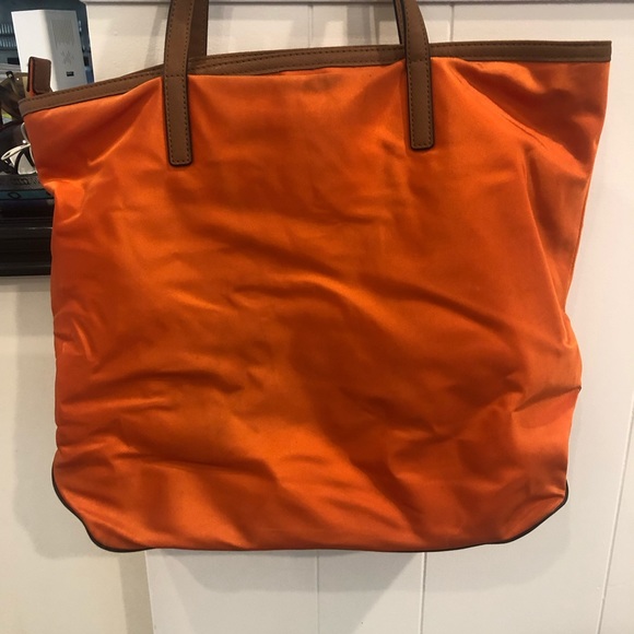 Michael Kors Kempton Tote Large - Picture 8 of 8